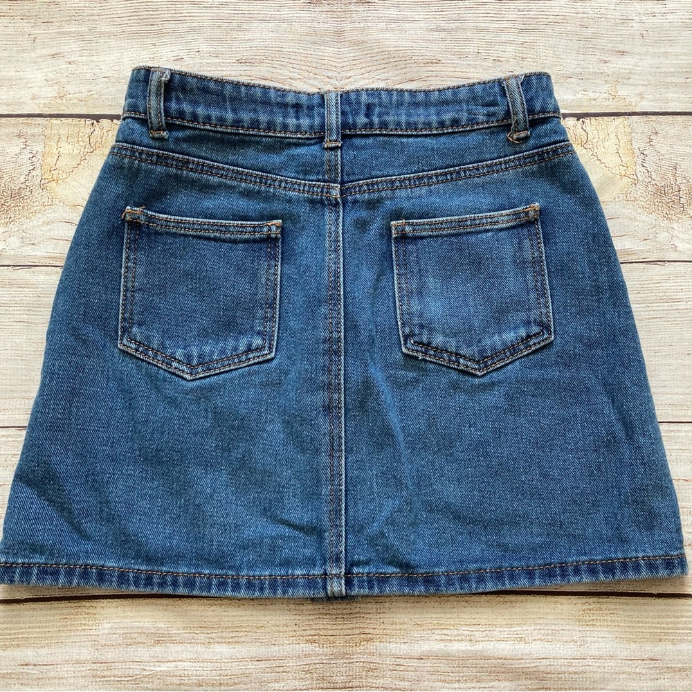 Forever 21 Buttoned Denim Mini Skirt Women’s Size Small Blue - Picture 2 of 6